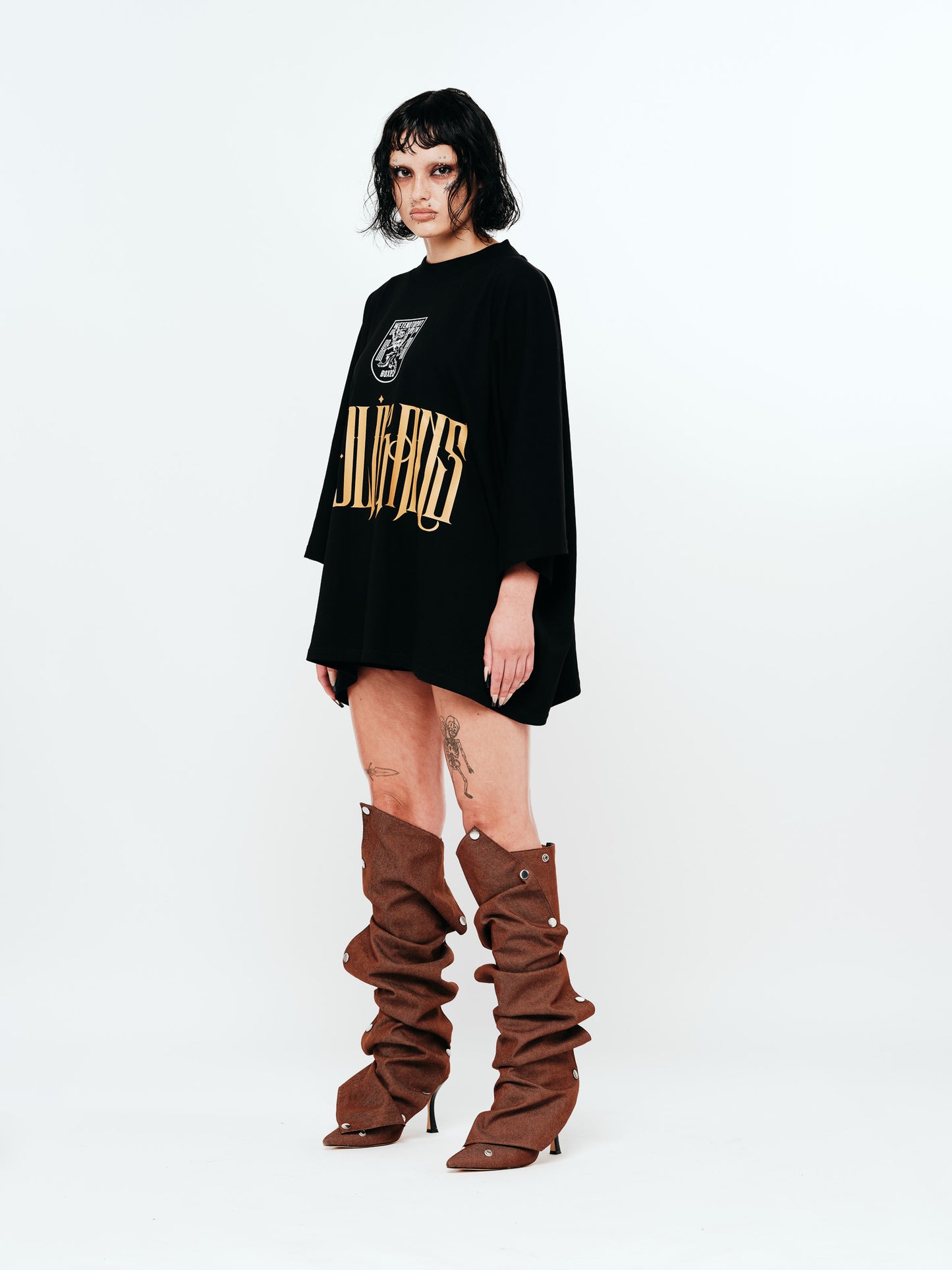 "HOOLIGANS" OVERSIZE T-SHIRT