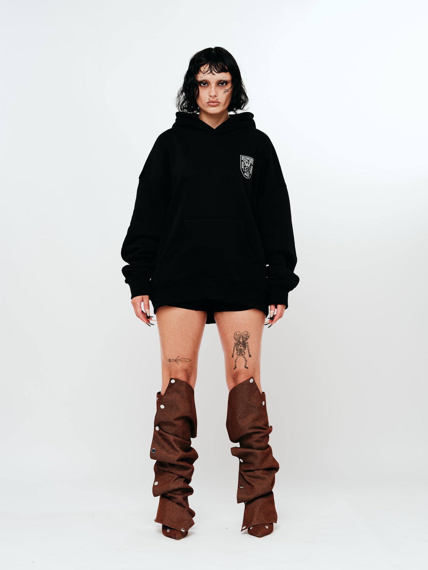 BLACK "TRAVEL" CREST HOODIE