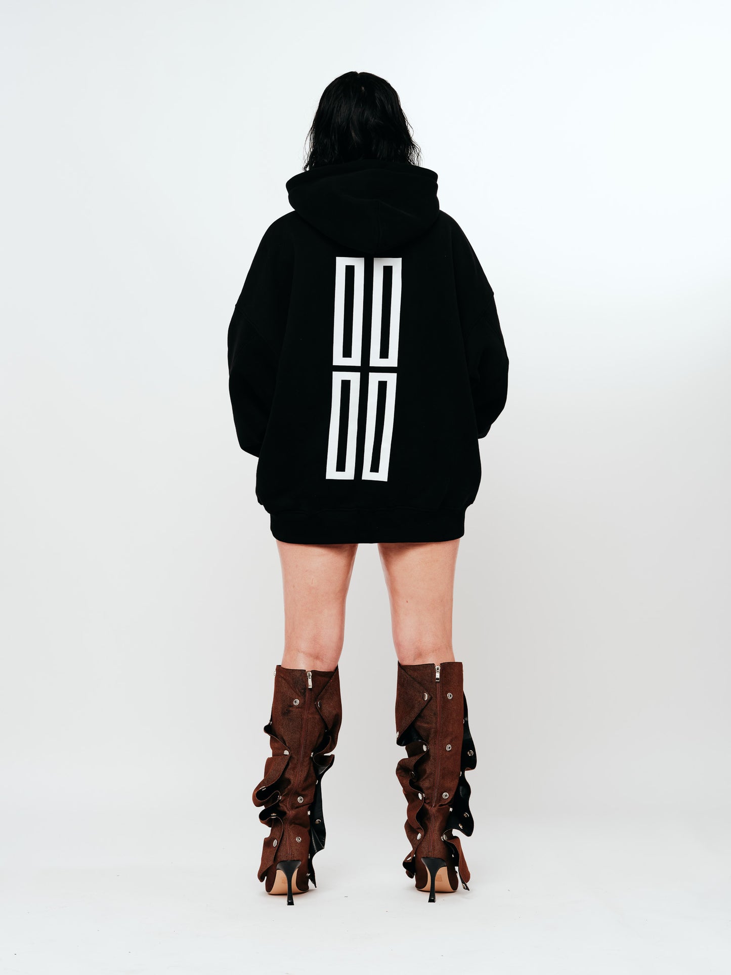 BLACK "TRAVEL" CREST HOODIE