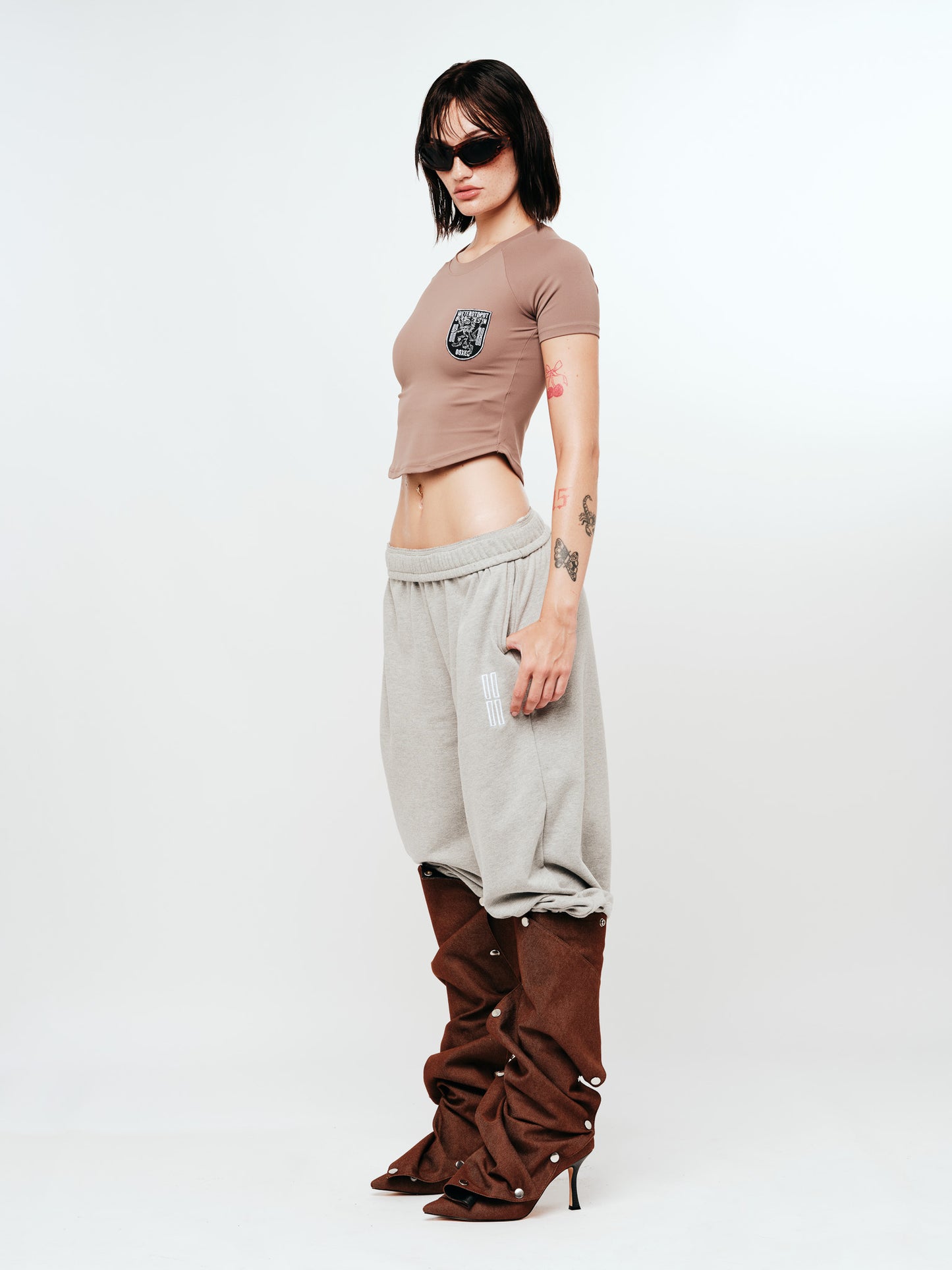 BROWN "AWAY JERSEY" TOP