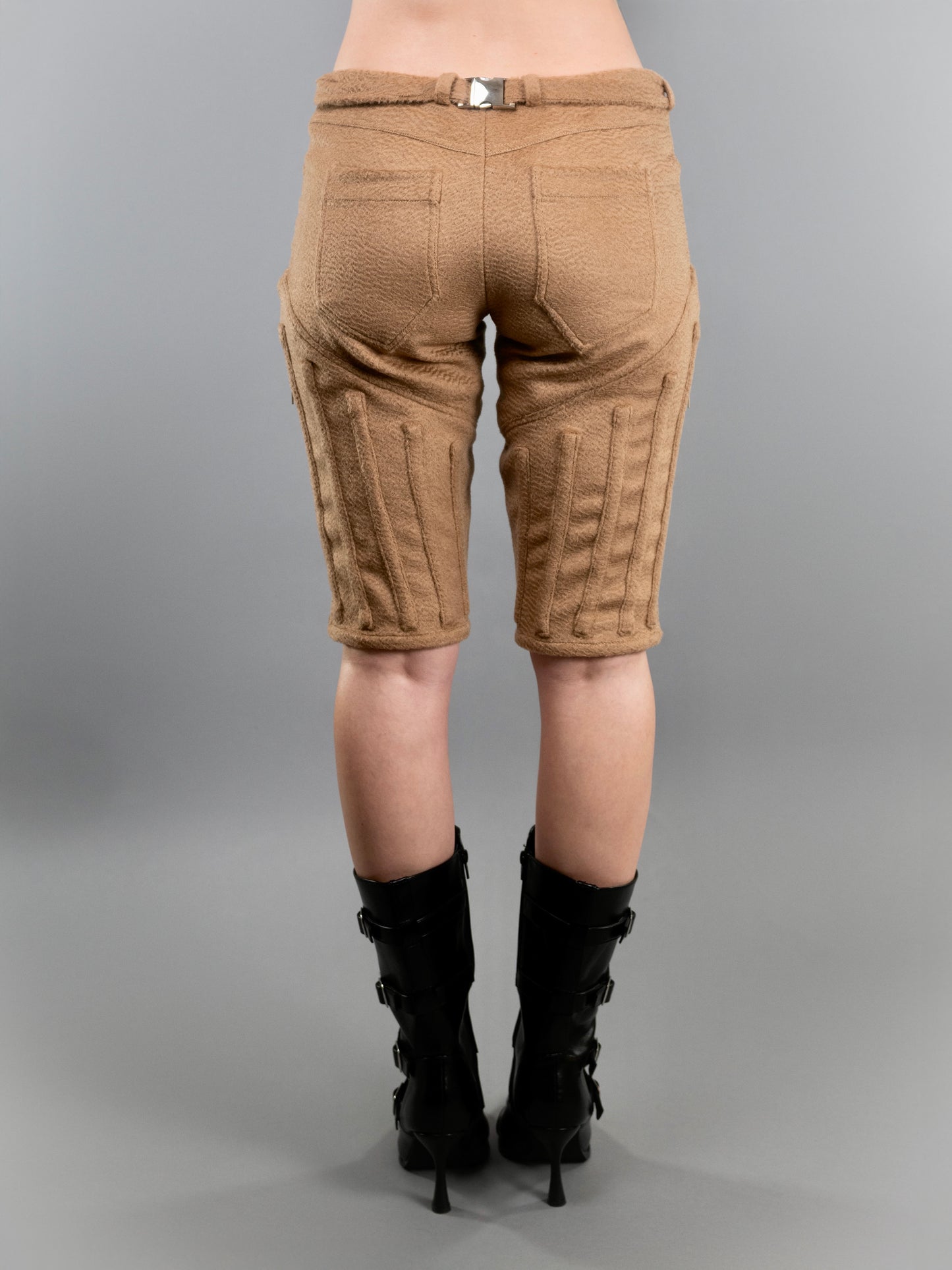 "UNIFORM" CAMEL WOOL SHORTS